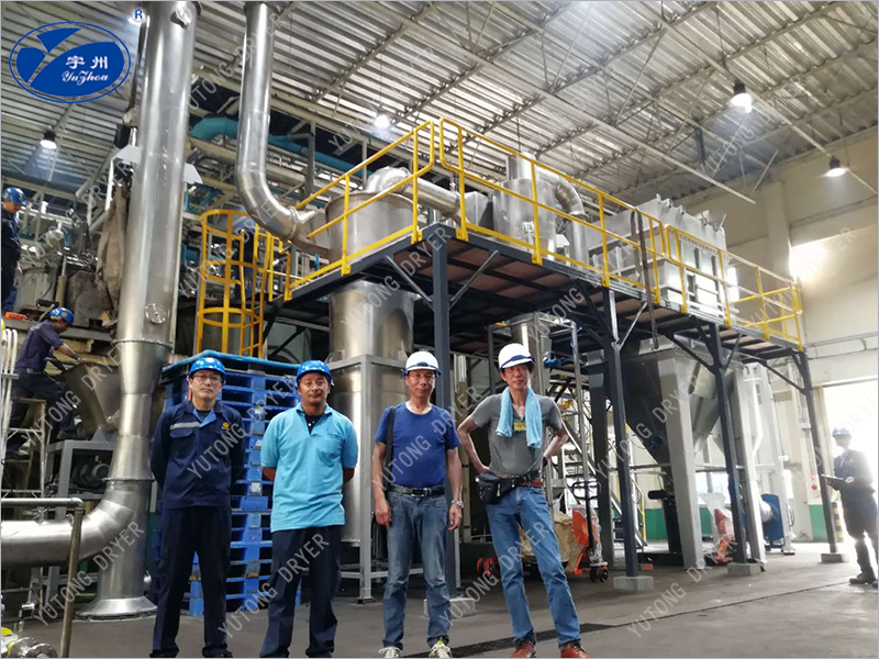 Graphite flash evaporation dryer